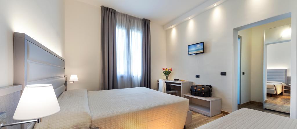 My Place Hotel Римини Экстерьер фото